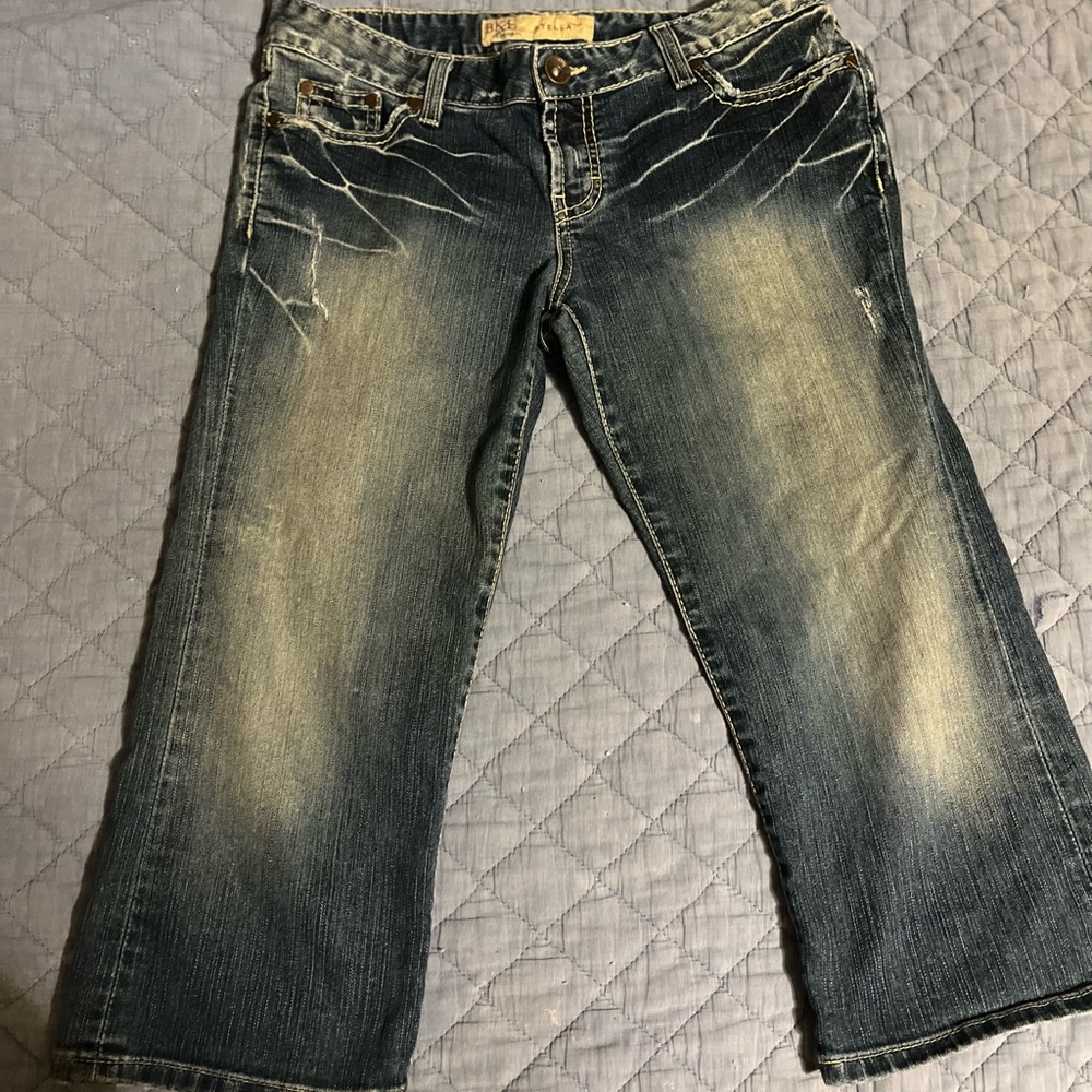 BKE Blue capri with Vintage Distressing size 30